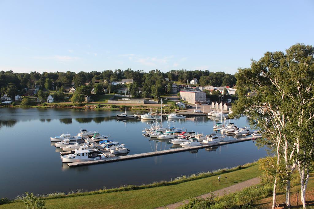 Lanes Riverhouse Inn&Cottages Montague Exterior foto