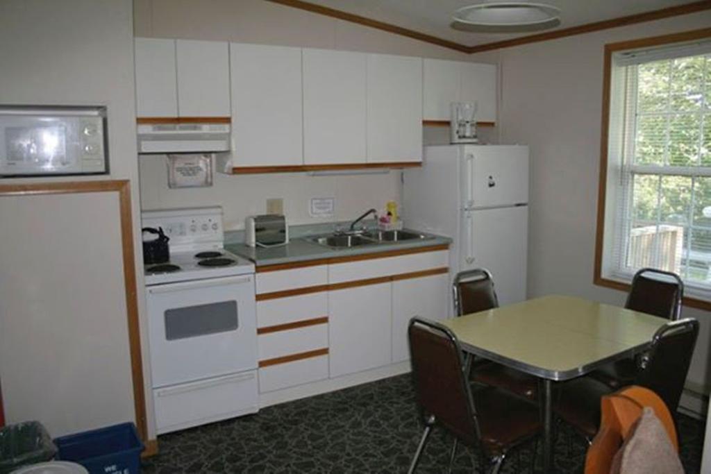 Lanes Riverhouse Inn&Cottages Montague Zimmer foto